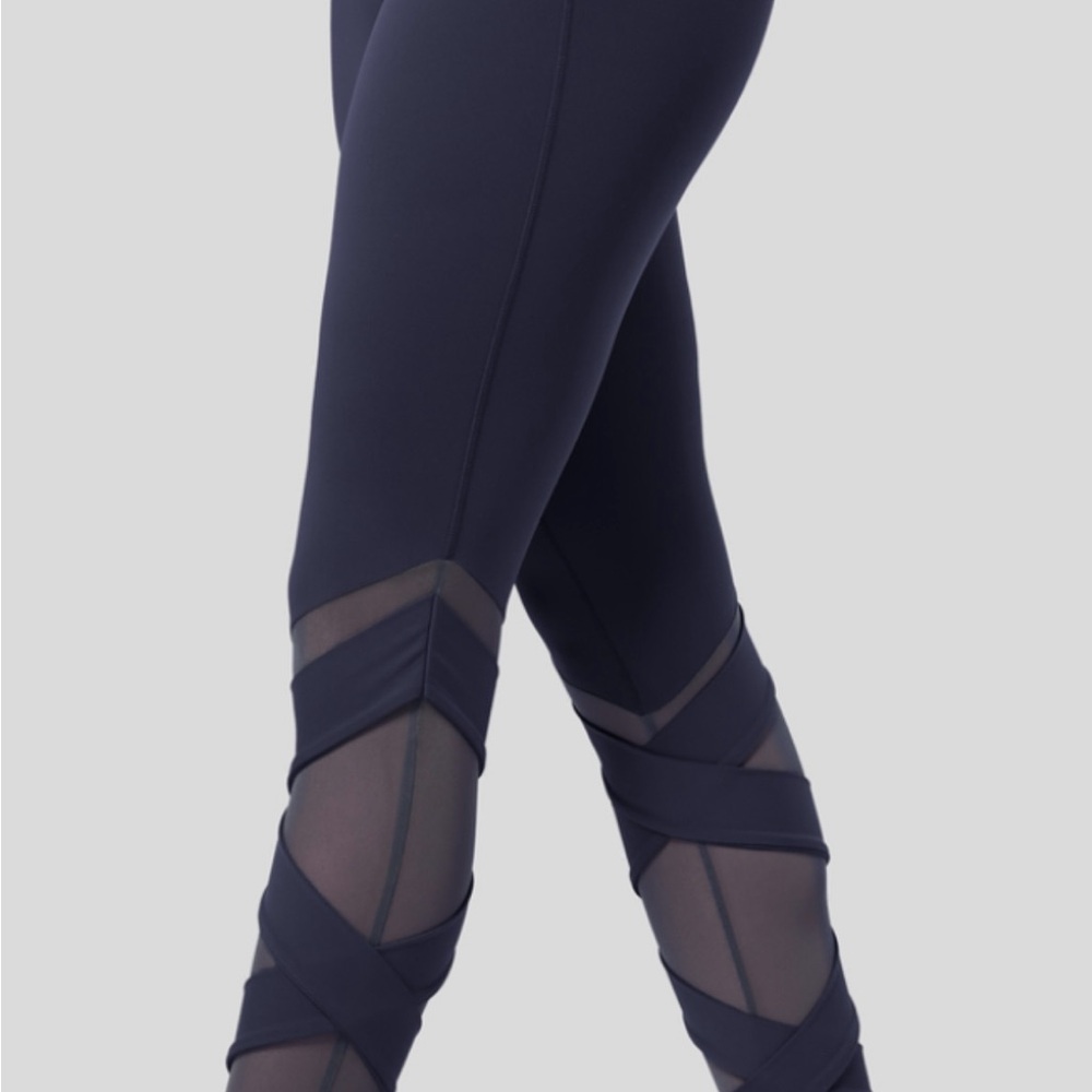 Halara 7/8 yoga pants.  Size XL. Washed but not worn